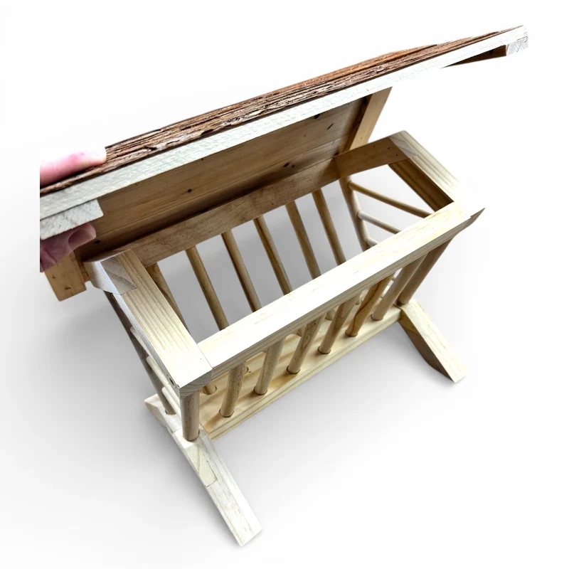 Heuraufe aus Holz